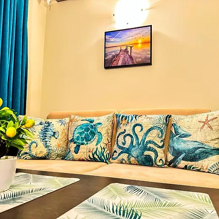 Nani -sunny Апартаменти *