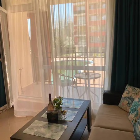 Nani -sunny Сонячний Берег