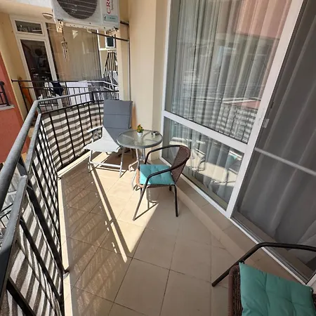 Nani -sunny Apartmán Sluneční pobřeží